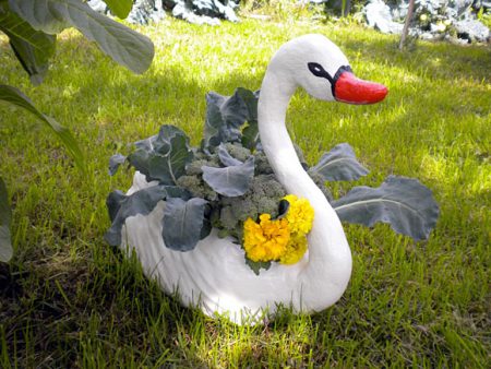 cygne fabriqué à partir de vieux mastic