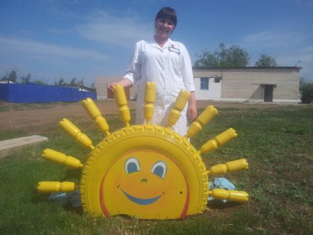 soleil filtré par un pneu de voiture