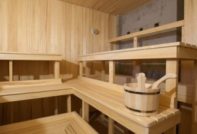 Разположение на банята, отделна тоалетна и парна баня