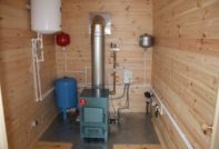 Как сами да отоплявате къща без газ или електричество?