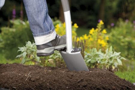 scavare il giardino