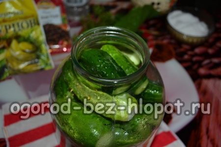 Краставици в буркан