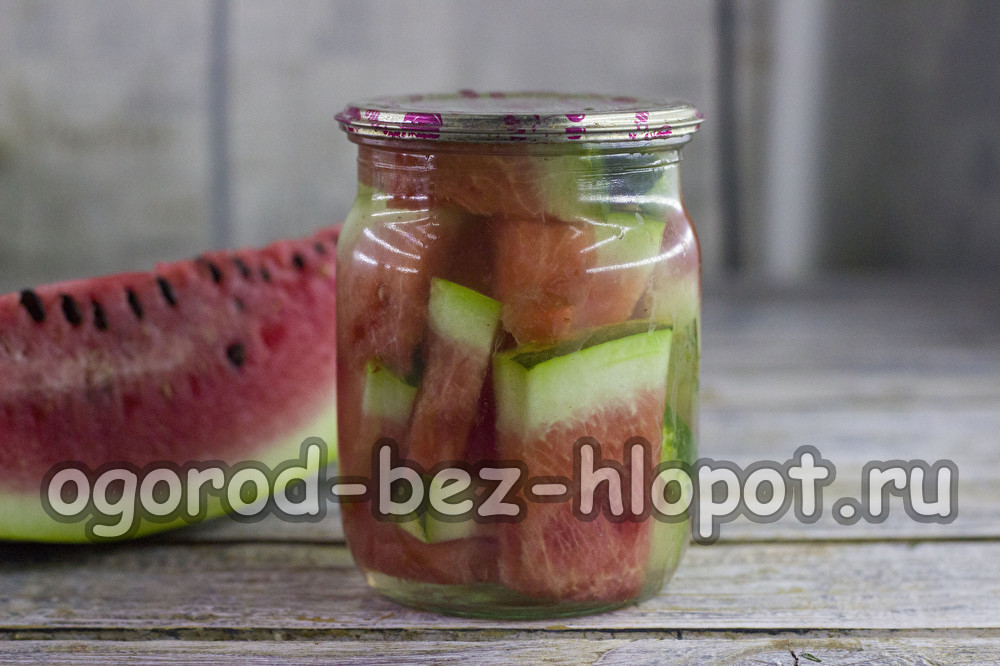 Eingelegte Wassermelonen für den Winter