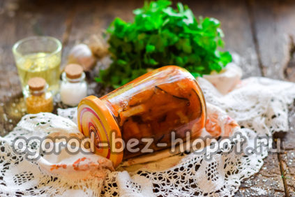 Auberginen in Adschika