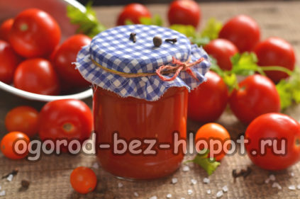 Ντομάτες σε βάζο