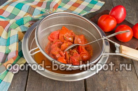frotter à travers un tamis