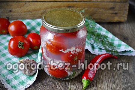 tomates à l'ail pour l'hiver