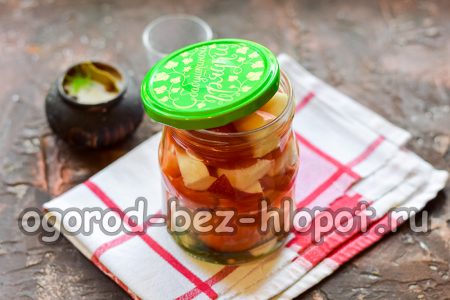 صفي المنقوع من البرطمان، ثم جهزي التتبيلة واسكبيها في البرطمانات مرة أخرى