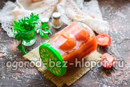 Οι ντομάτες σε χυμό ντομάτας είναι έτοιμες