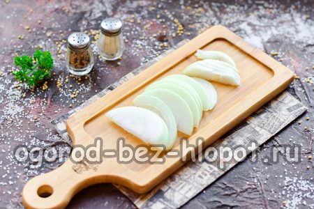 Zwiebel hacken