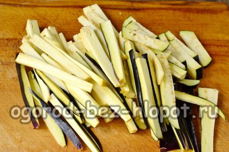 tagliare le melanzane