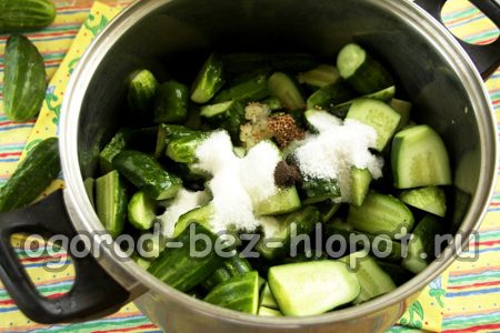 saler les concombres