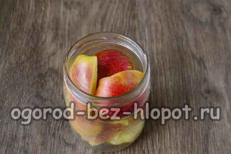 слагаме го в буркани