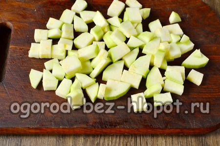 Zucchiniwürfel