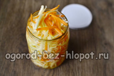 залейте с вряла вода