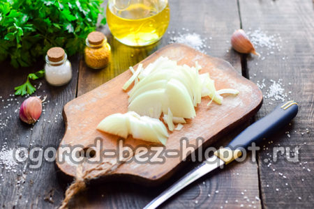 Zwiebel hacken