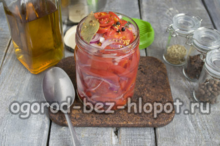 Versez la marinade sur les légumes