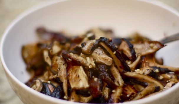 Champignons shiitake frits