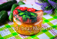 zuppa di sottaceti per l'inverno in barattolo
