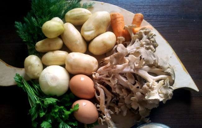 Zutaten für Pilzsuppe