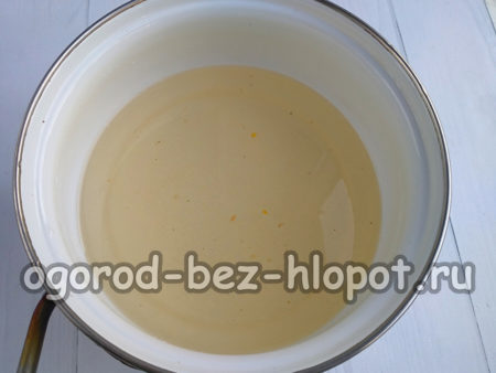 versez le liquide dans une casserole