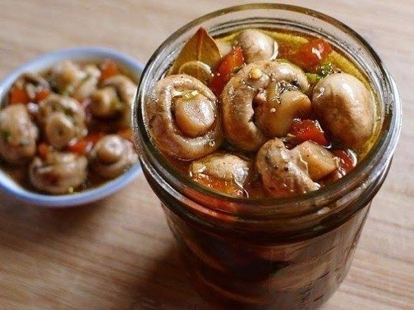 Marinierte Champignons
