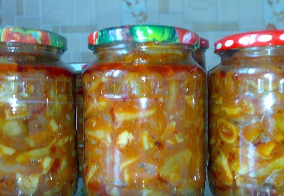 Champignons in Tomatensoße