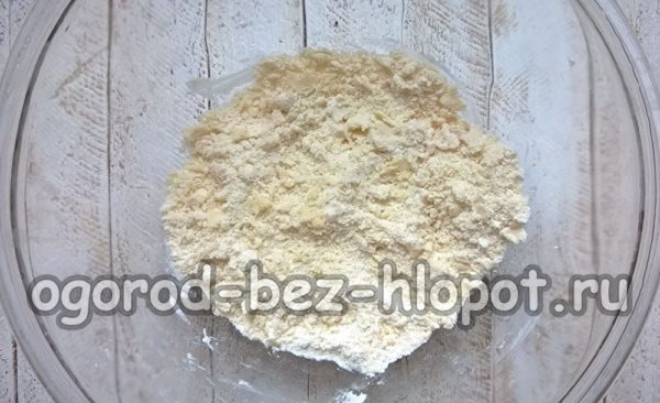 zu Krümeln zerfallen