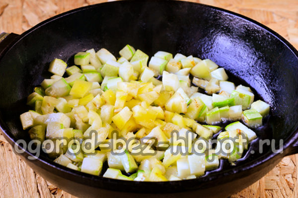 faire frire les courgettes et les poivrons
