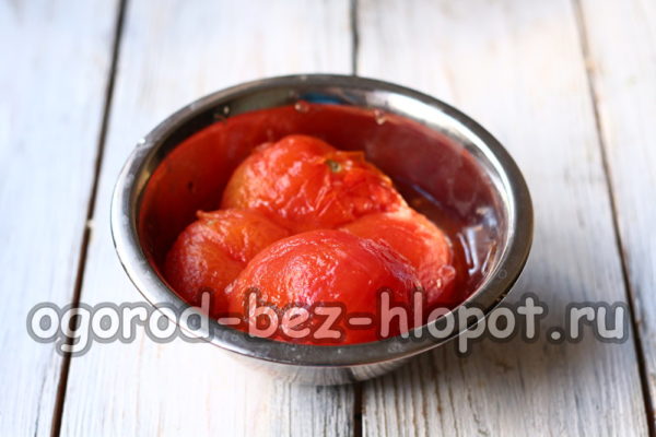 sbucciare i pomodori