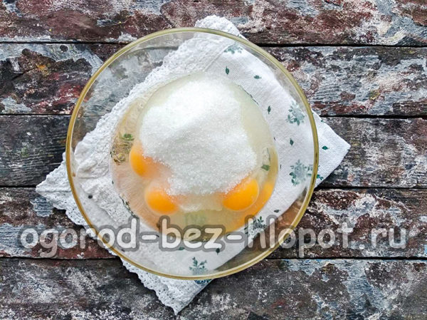 battre les œufs avec du sucre