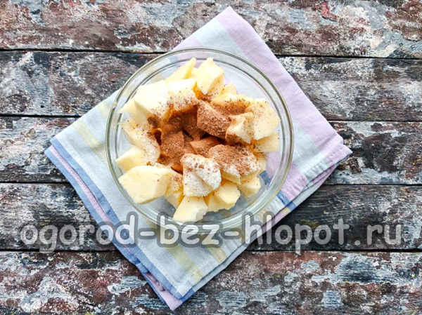 Zucker und Zimt hinzufügen
