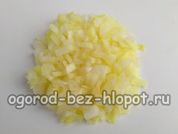 Zwiebel hacken