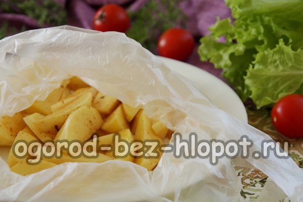 Mettez les pommes de terre dans un sac