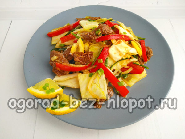 mettere l'insalata a mucchietto