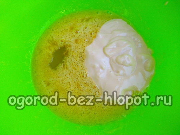 ajouter du miel et du lait cuit fermenté
