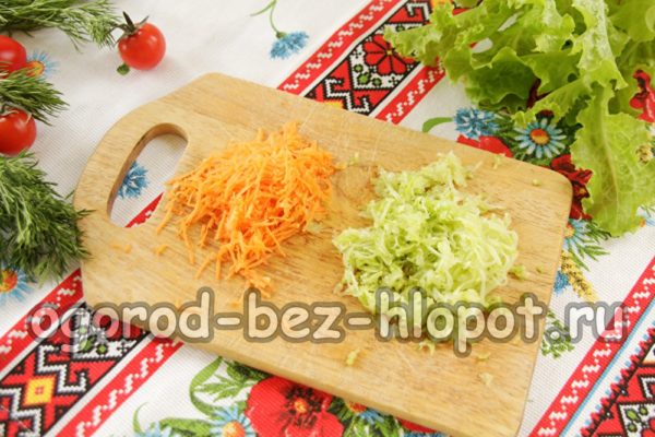 râper les carottes et les courgettes