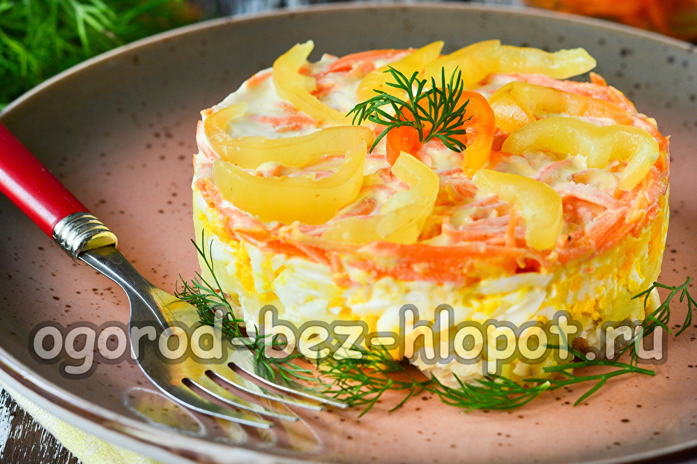 Ensalada de zanahoria al estilo coreano con pollo y pimientos