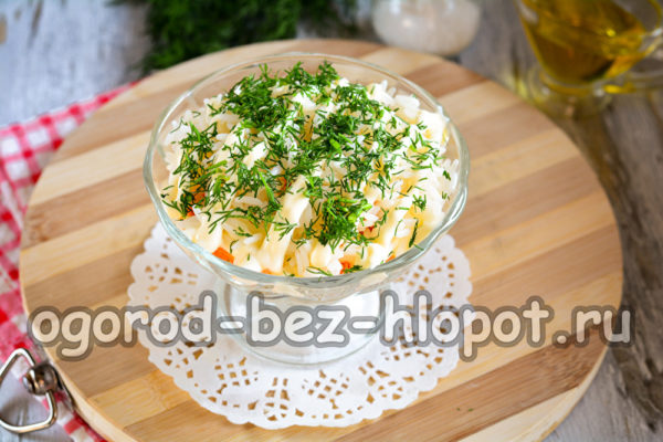 Mit Dill bestreuen