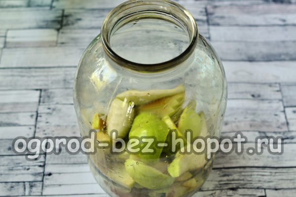 mettre les fruits dans un bocal