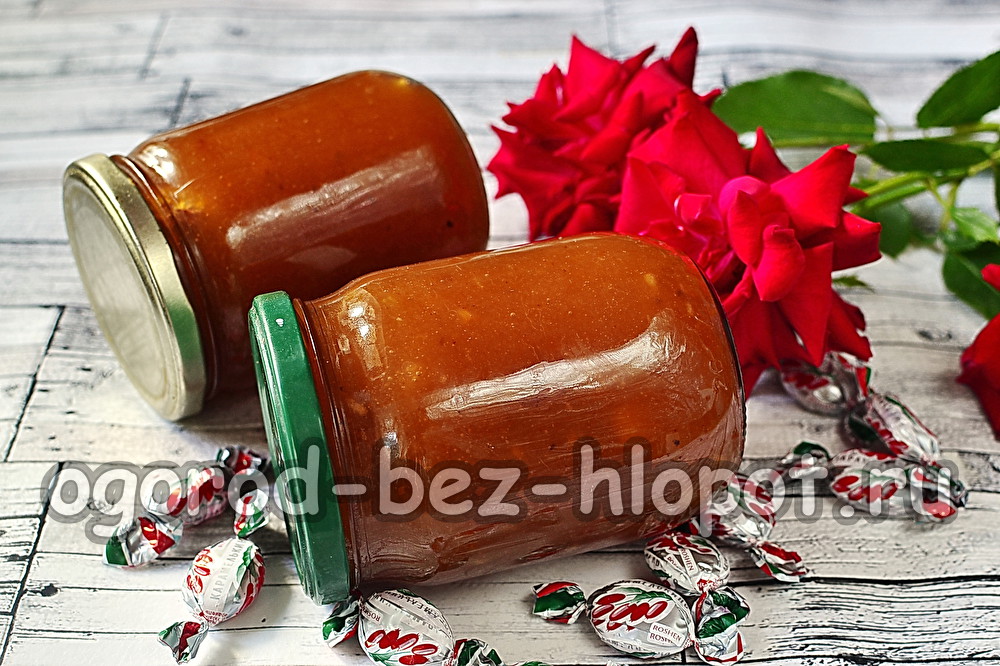 mermelada de manzana con caramelos de agracejo