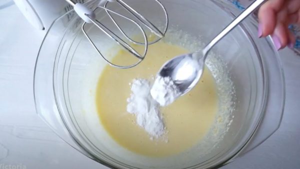 Aggiungere l'amido di mais